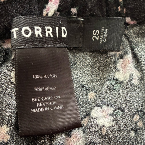 Torrid Black Floral Print Soft Jumpsuit 2S - Picture 8 of 15